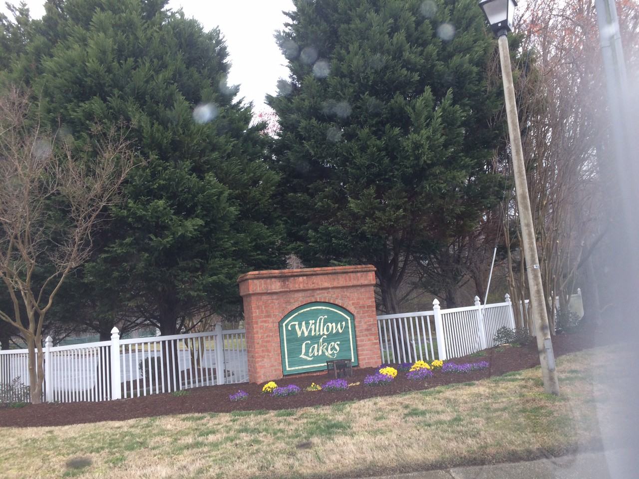 307 Holmes Blvd - Photo 2 of 26