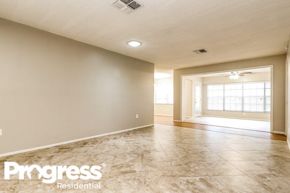 6765 Pearleaf Ct - Photo 3 of 20