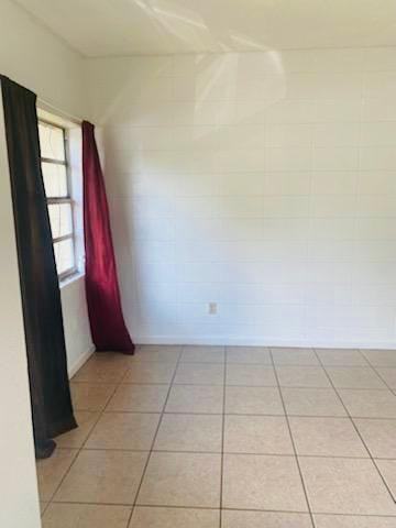 2040 Long Street - Photo 2 of 6