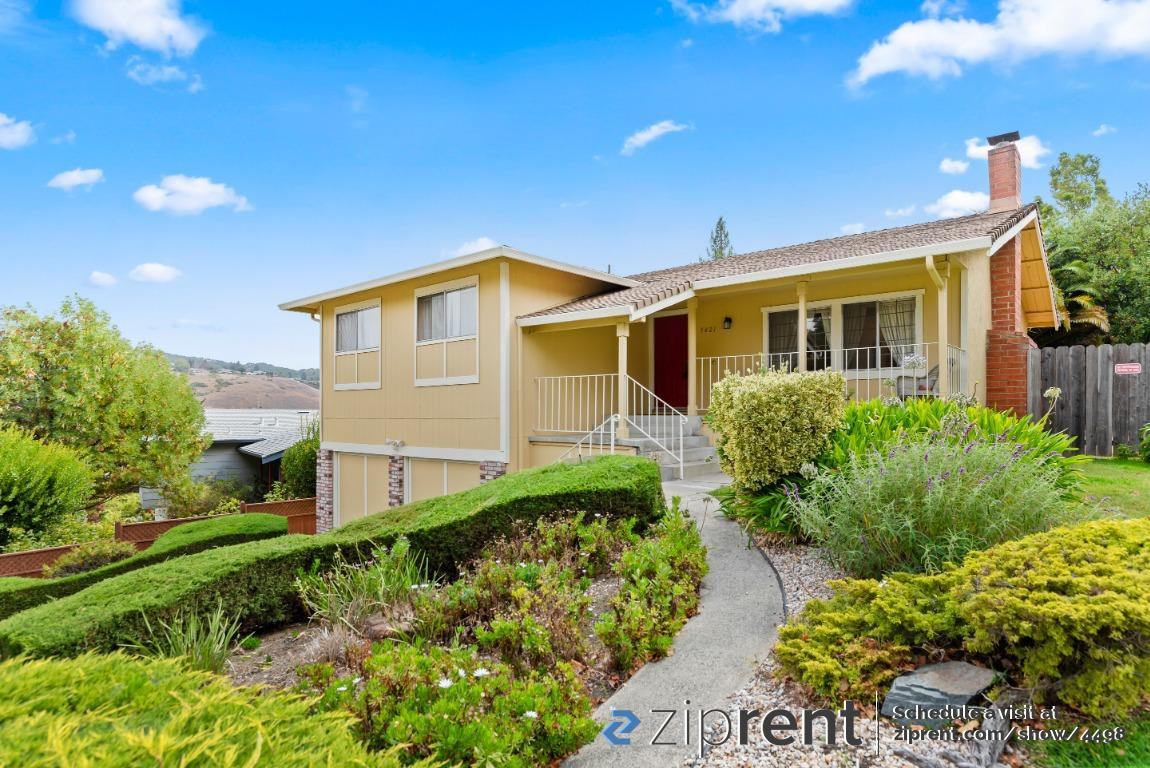 5421 Valley View Rd - Photo 2 of 25