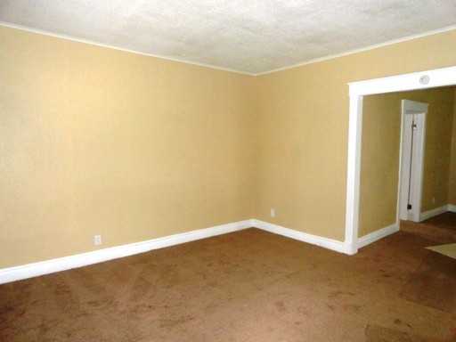 3233 S Park Ave - Photo 3 of 22