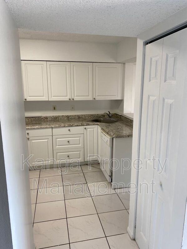 11405 Nwst - Photo 3 of 28