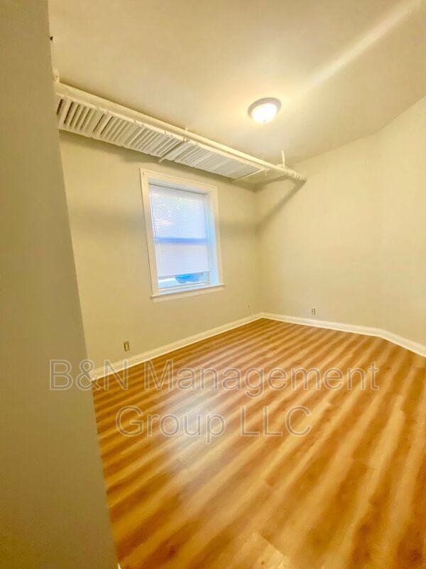 4899 N Hermitage Ave #GR - Photo 5 of 9