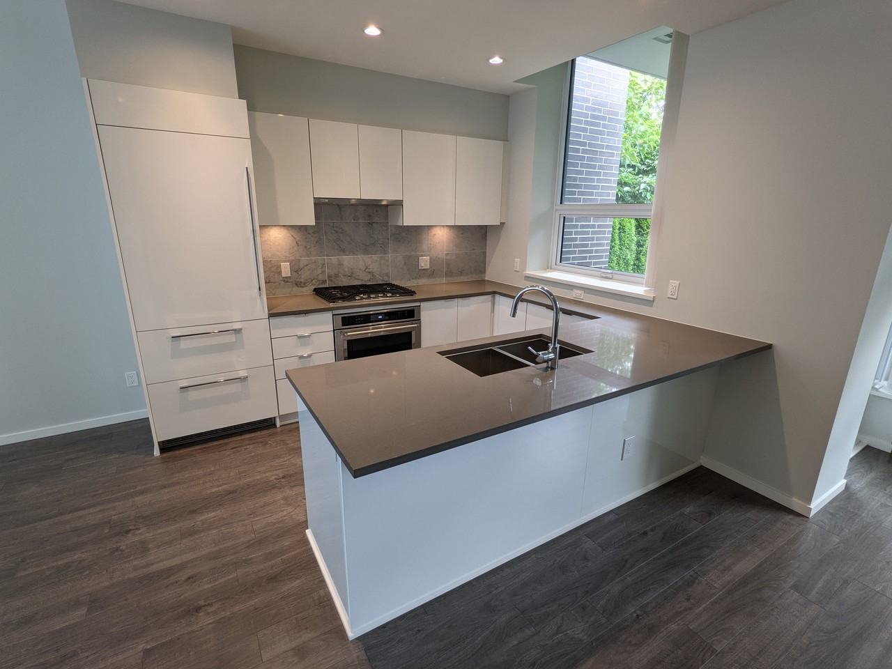 5822 Patterson Ave Burnaby Bc V5h 0g4 2 Bedroom House For Rent For 3 295 Month Zumper