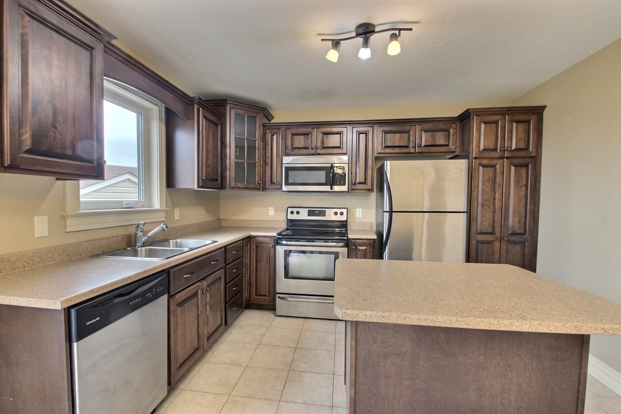 49 Coachmen St #1 - Photo 3 of 16