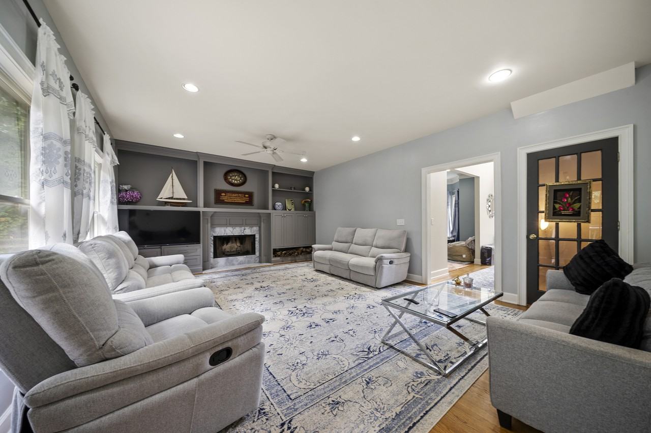 442 Chatfield Pointe Nw #1 - Photo 5 of 30