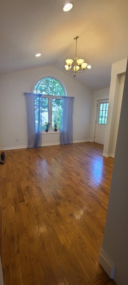 132 Symons St - Photo 2 of 6