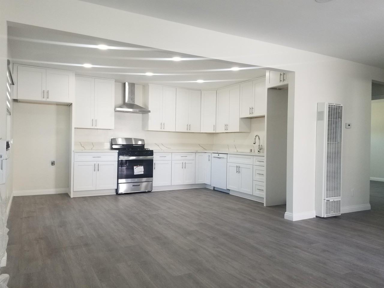 581 Bonita St #A - Photo 3 of 10