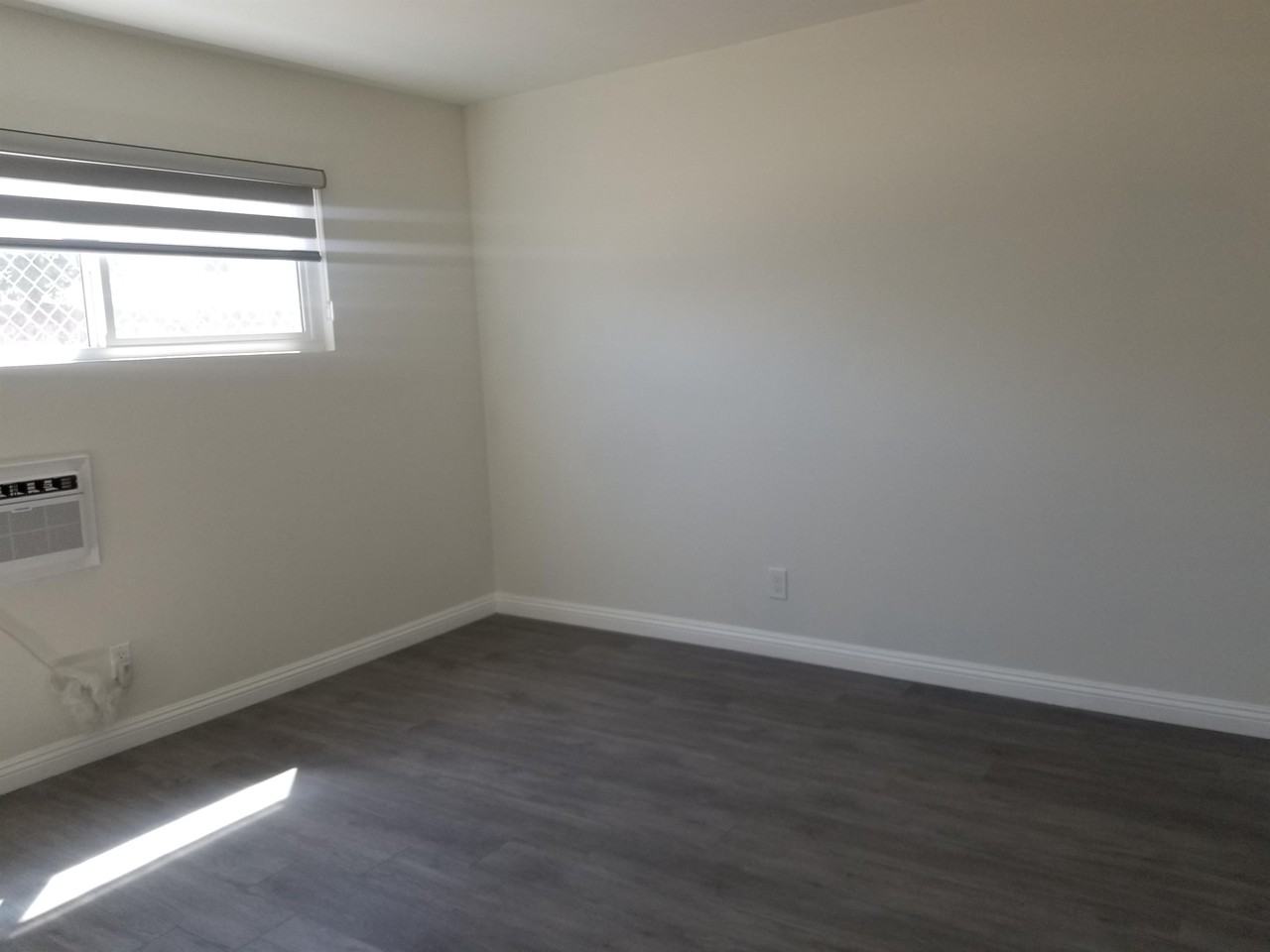 581 Bonita St #A - Photo 6 of 10