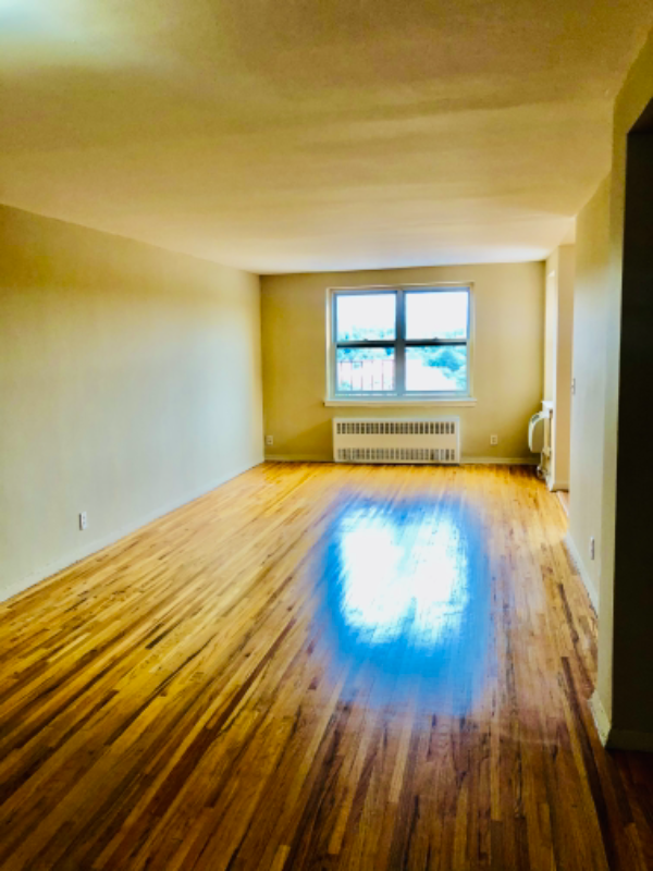 70 Croton Ave #4B