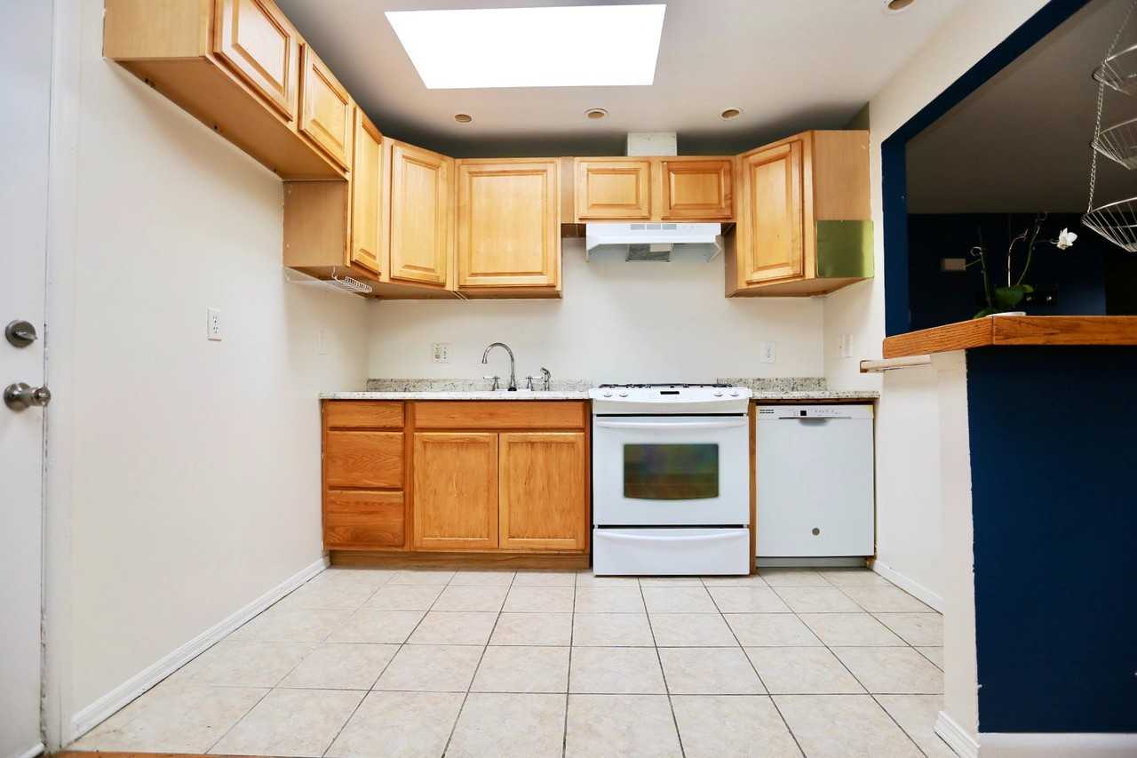 7265 46th Ave S - Photo 2 of 13