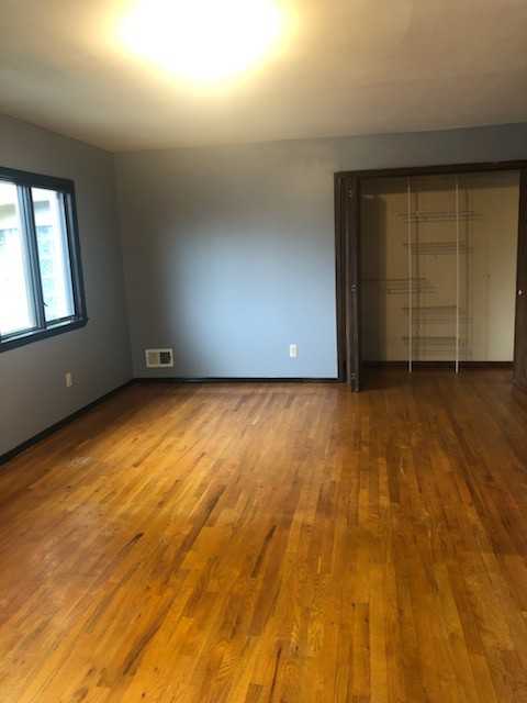 318 Winant Avenue 2F - Photo 3 of 12