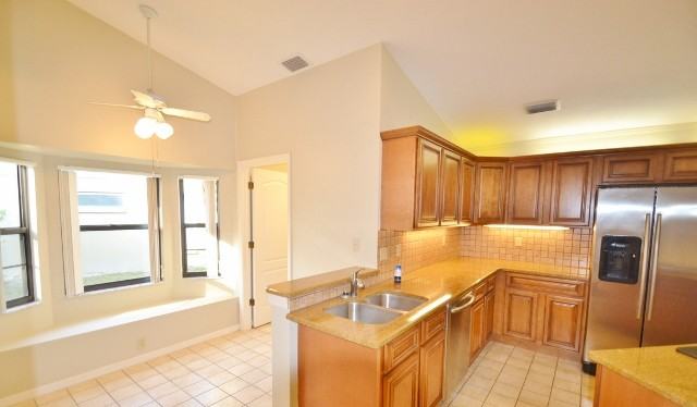 6160 Nicole Ct - Photo 2 of 6