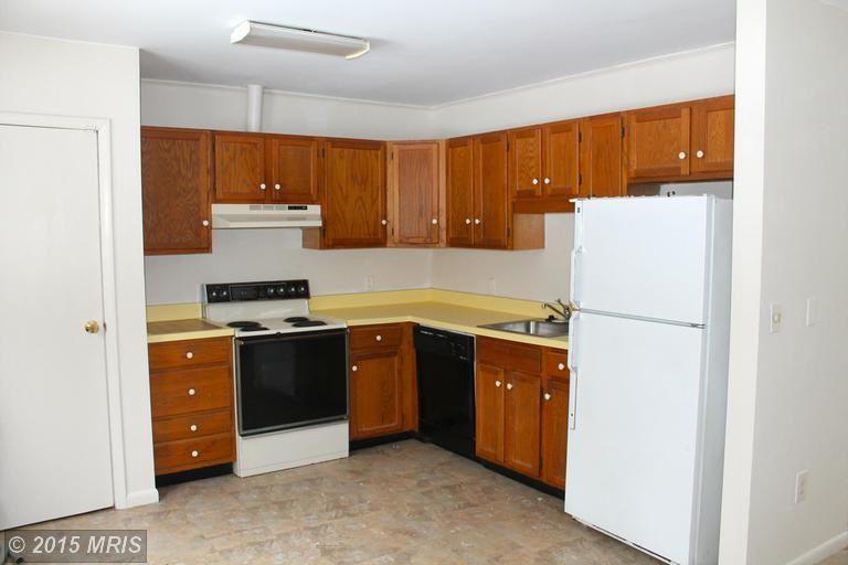 322 Shady Ln - Photo 3 of 16