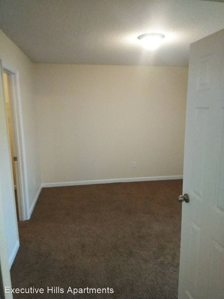 1601 Sparkman Dr NW - Photo 3 of 13