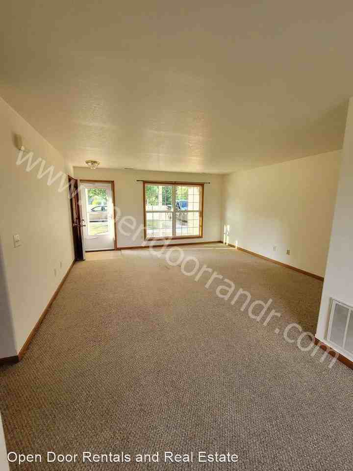 610-658 Trail Ridge Road - Photo 3 of 17