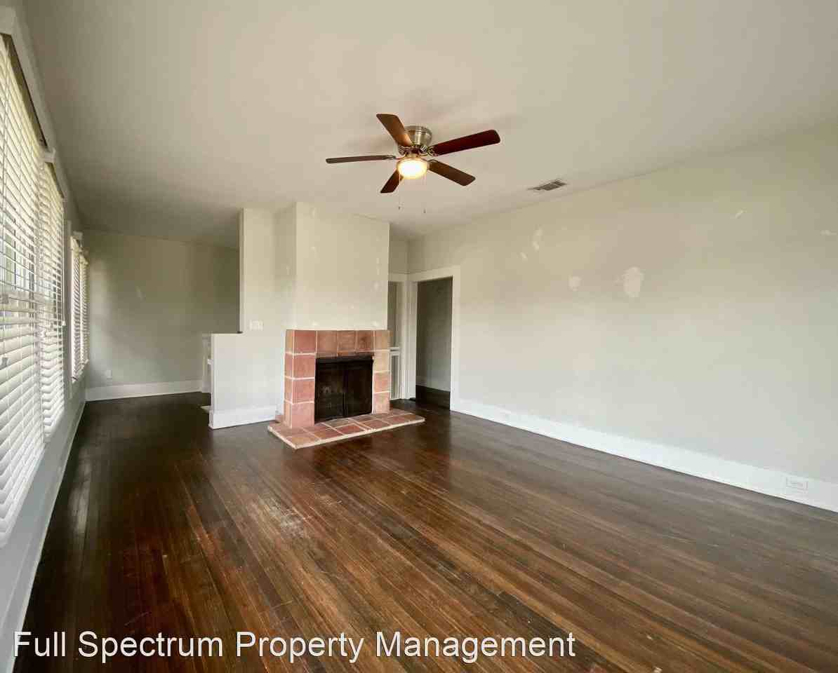 437 Queen Anne Ct - Photo 3 of 11