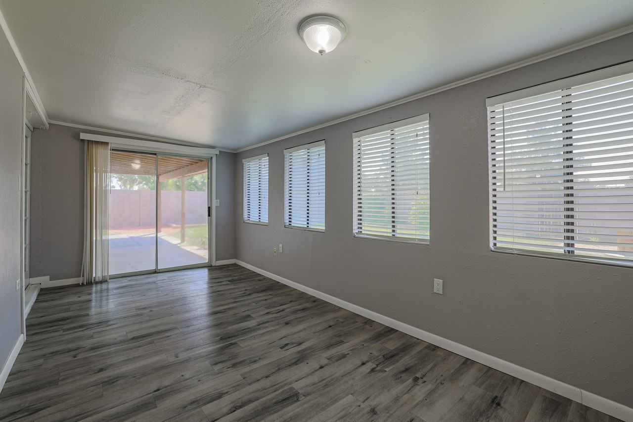 6312 South College Avenue - Photo 5 of 35