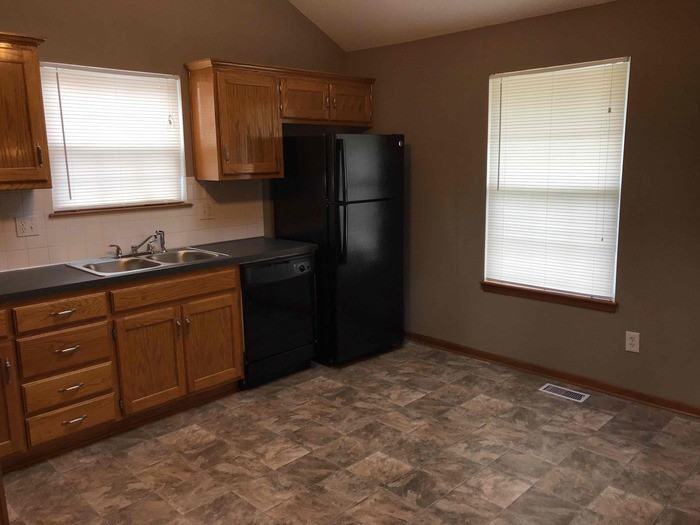 15607 E 3rd Street Ct S - Photo 2 of 22