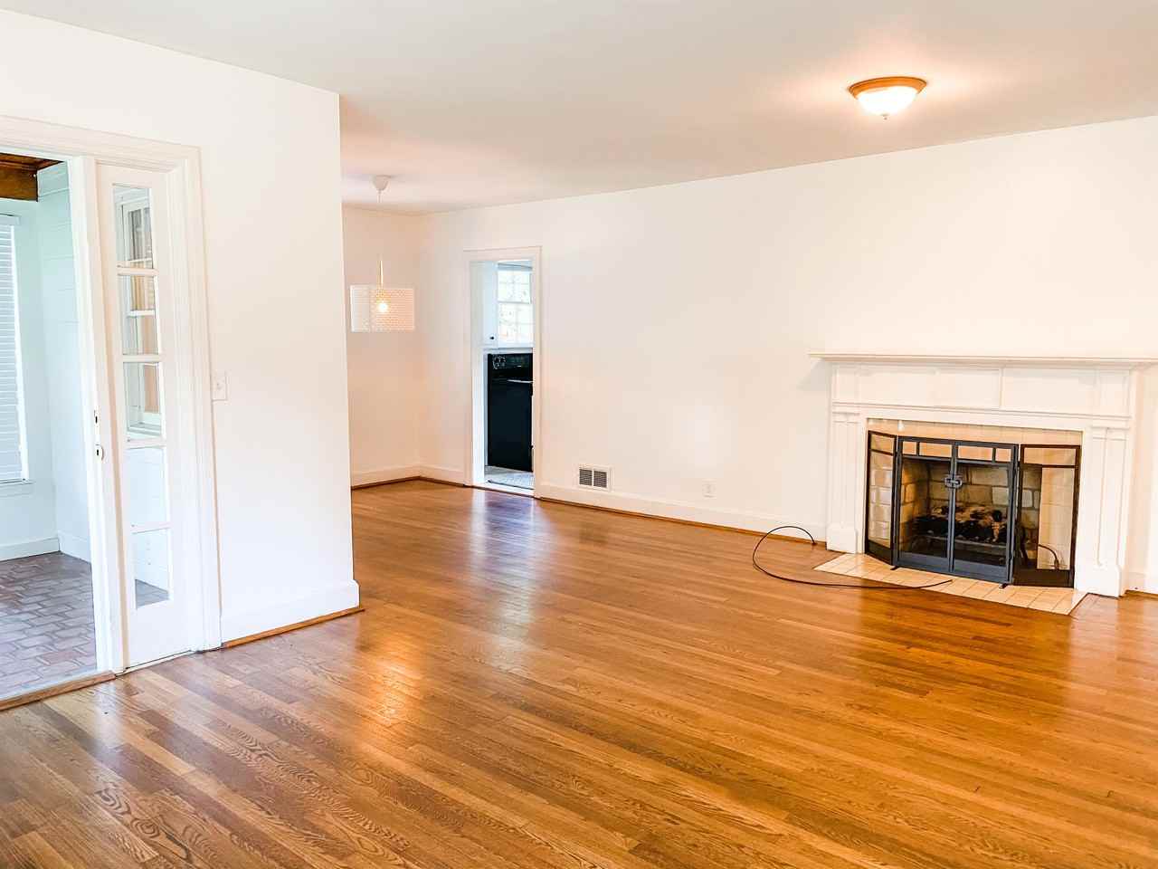 218 Malaga Ave #1 - Photo 4 of 16