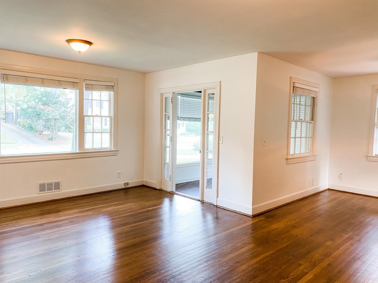 218 Malaga Ave #1 - Photo 6 of 16