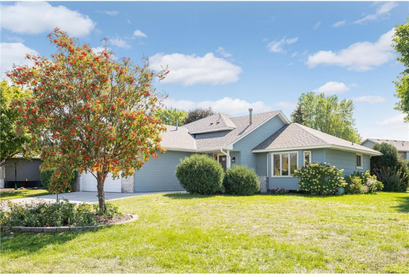 9014 Woodhall Cir - Photo 2 of 26