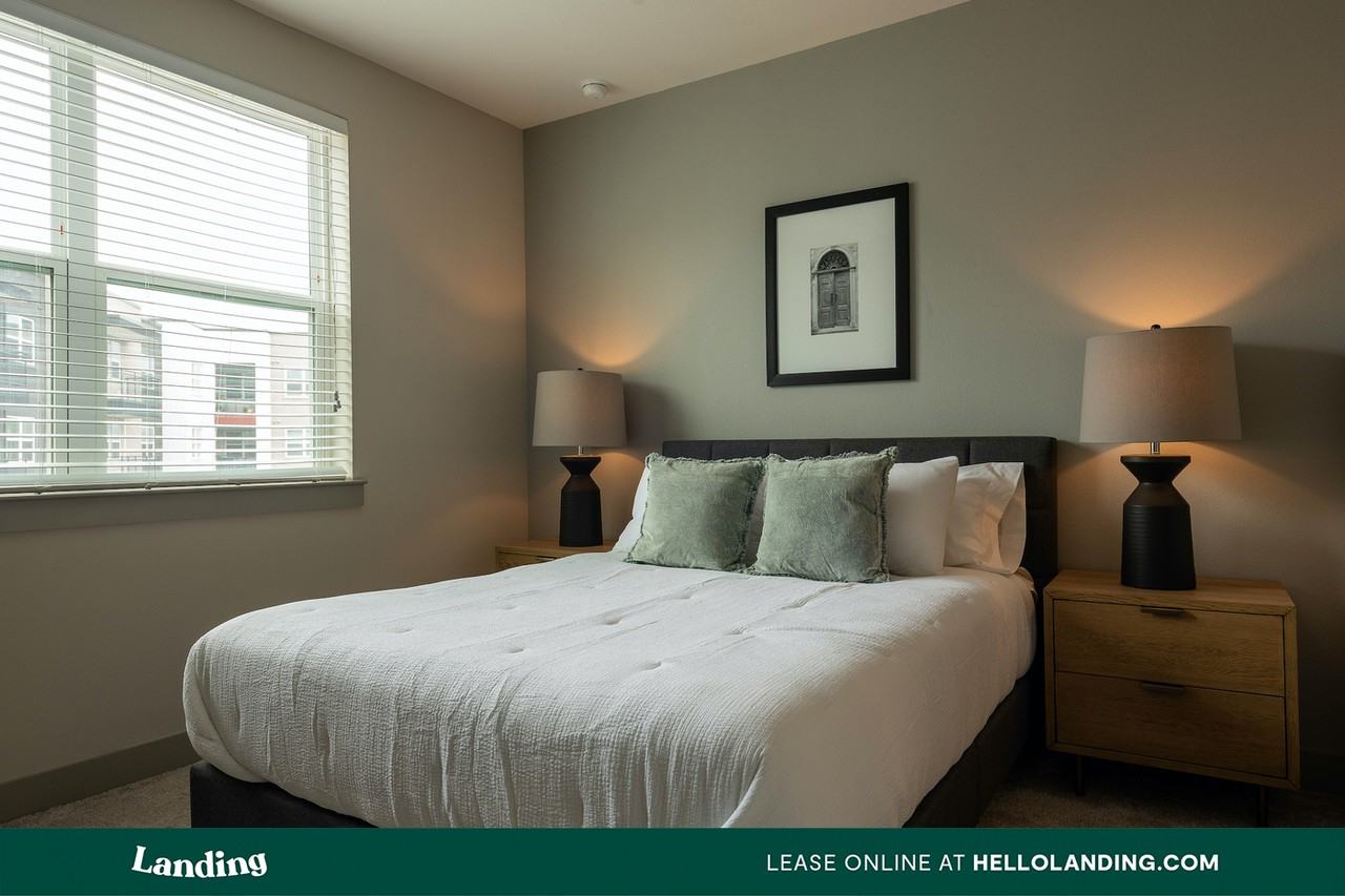 6107 East Riverside Drive - Photo 3 of 50