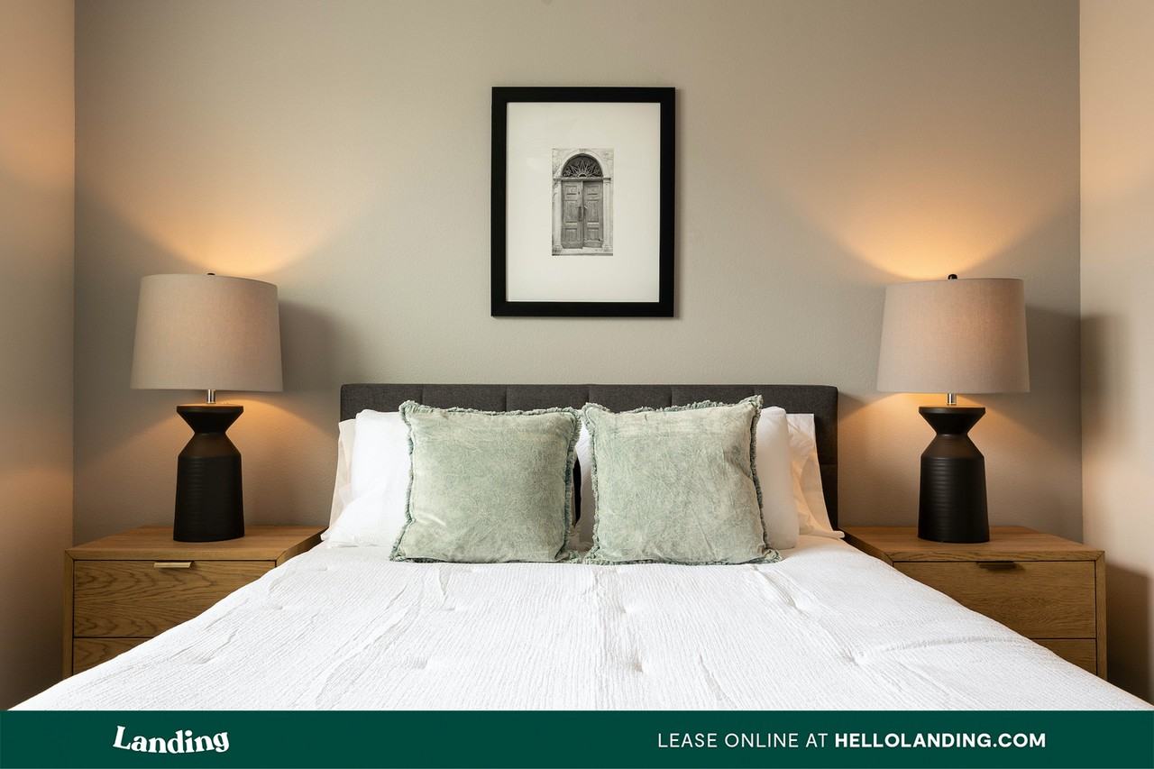 6107 East Riverside Drive - Photo 4 of 50