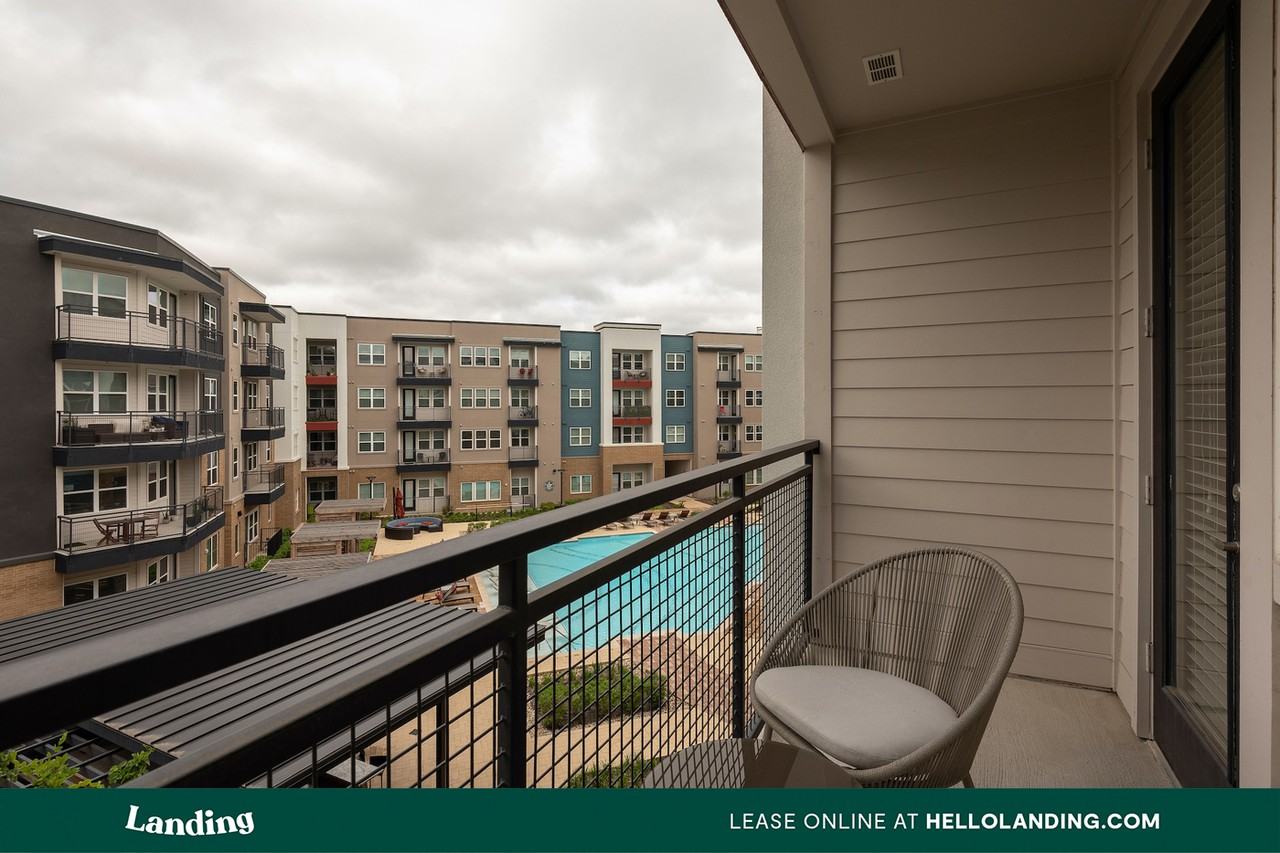 6107 East Riverside Drive - Photo 6 of 50