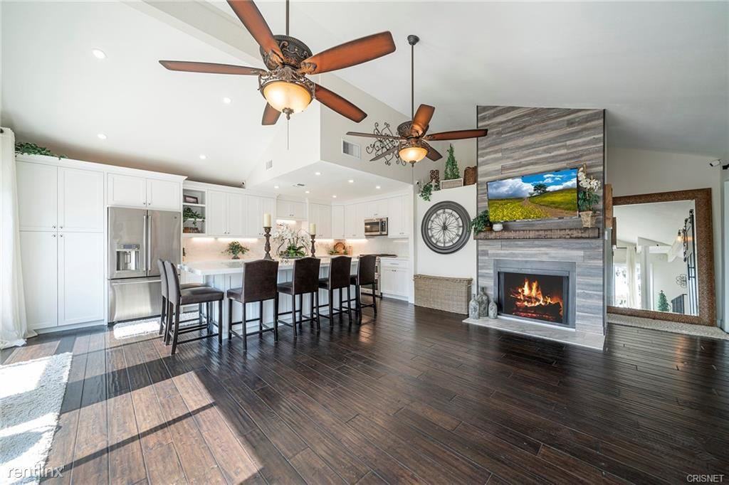 215 Calle Fanillia - Photo 3 of 10