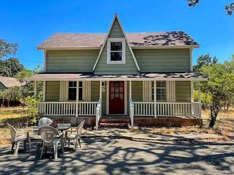 5773 Melita Rd - Photo 2 of 7