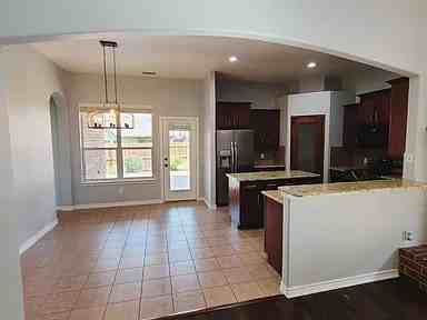 1321 Ocotillo Ln - Photo 3 of 12