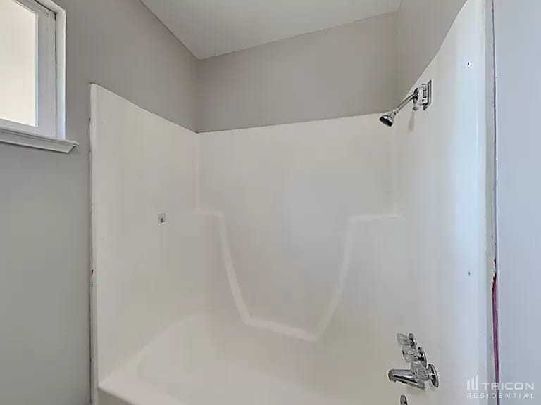 4916 Ebbett Way - Photo 3 of 17