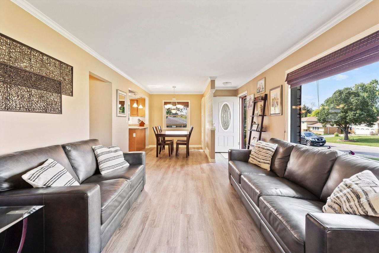 4162 N 93rd St - Photo 3 of 17