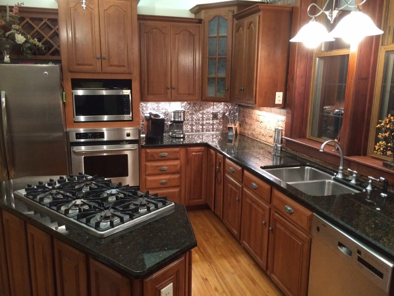 158 S Ludington St - Photo 2 of 17