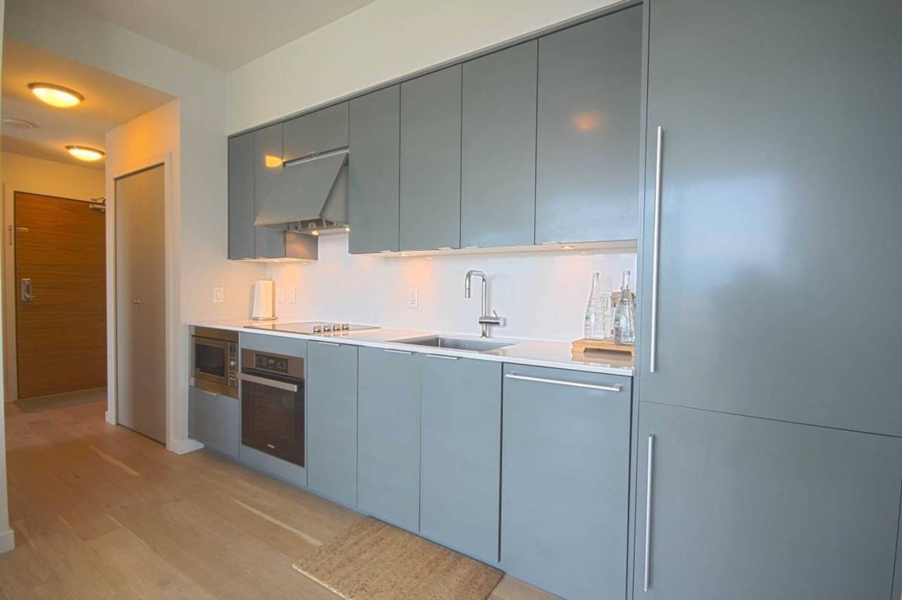 161 W Georgia St - Photo 3 of 16