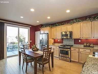 7454 Chatsworth Cir - Photo 3 of 11