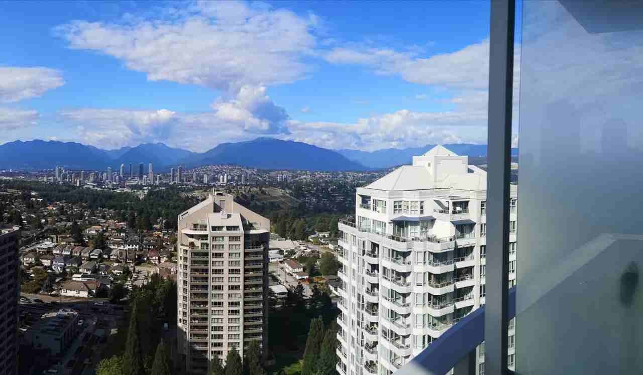 4827 Kingsway - Photo 2 of 8