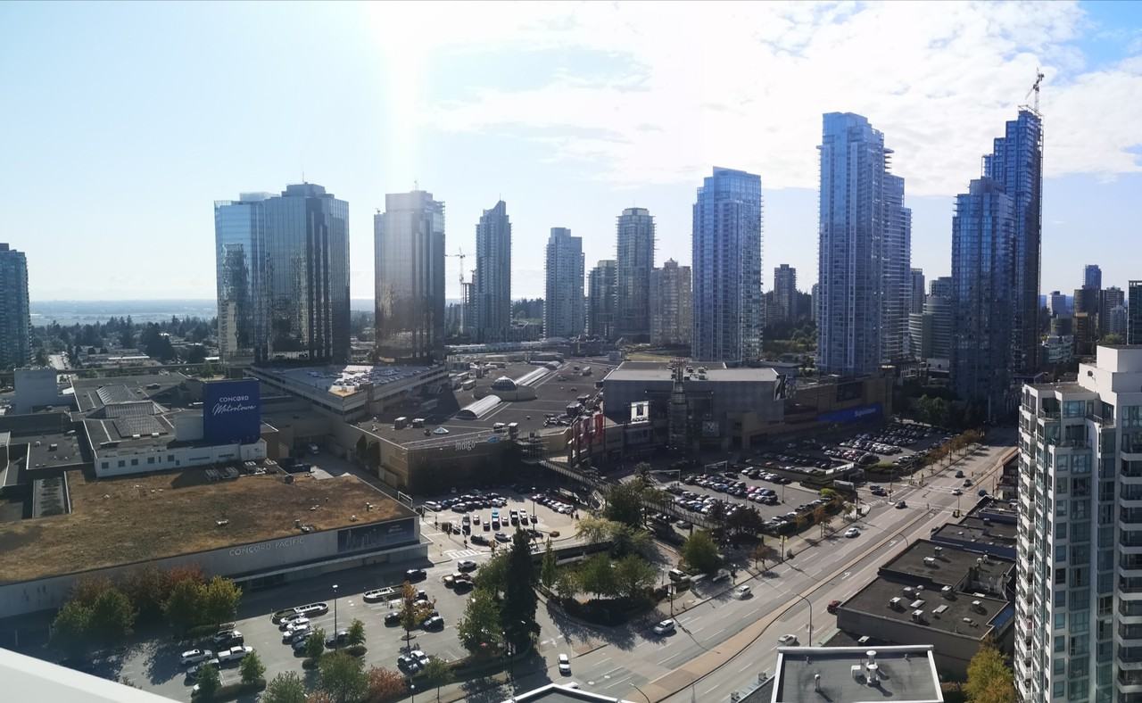 4827 Kingsway - Photo 3 of 8