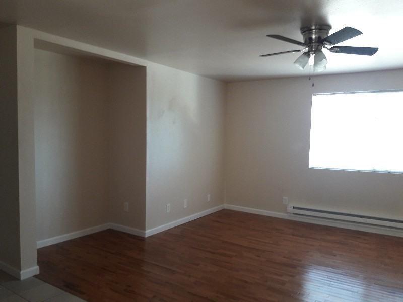 210 Chicago Blvd S #A - Photo 2 of 11