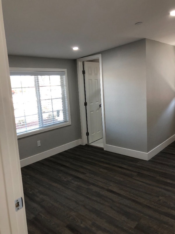 1053 Blazingwood Dr - Photo 4 of 34