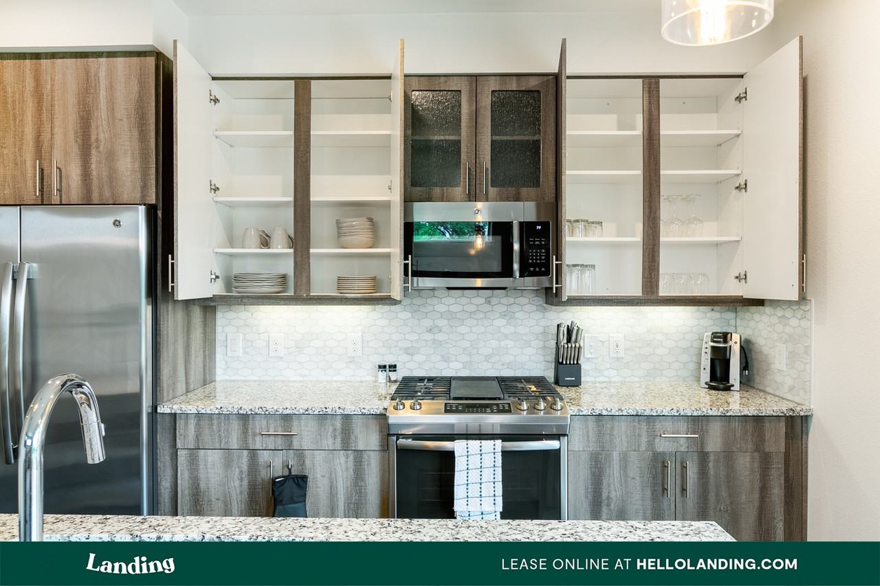 305 W Commerce St.458695 #259 - Photo 2 of 33