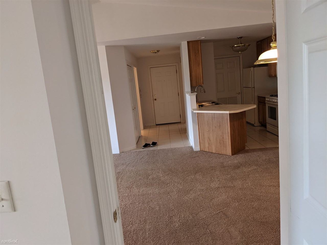 545 Cambridge Ct - Photo 2 of 20