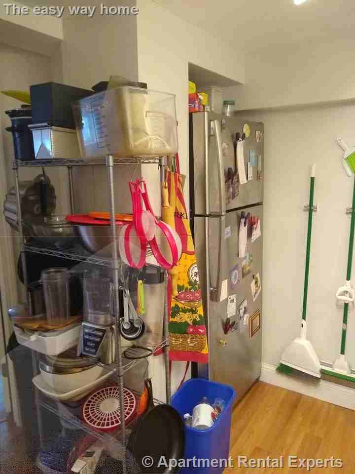 192 Central St #B - Photo 5 of 17