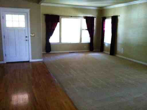 45 Angelica Way - Photo 3 of 12