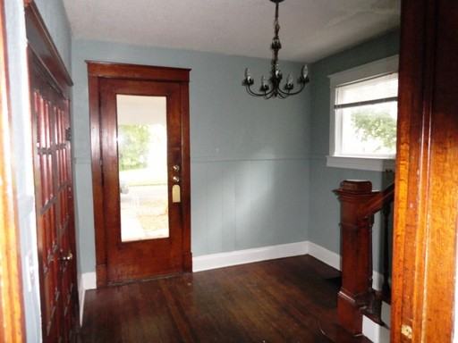 3224 E 11th St - Photo 3 of 20