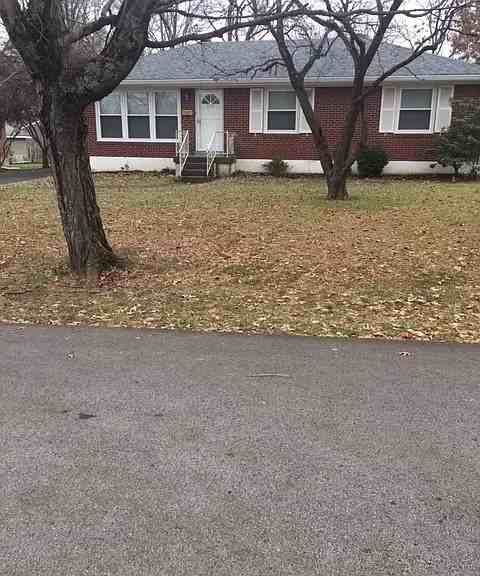 3106 Marlin Rd - Photo 2 of 9