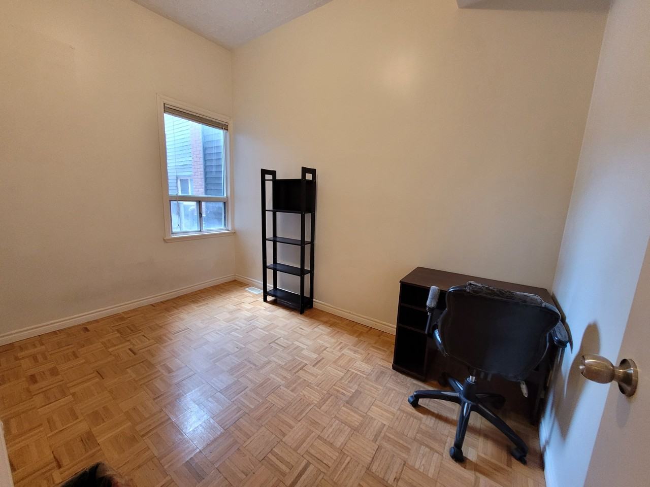 139 Lippincott Street - Photo 3 of 11