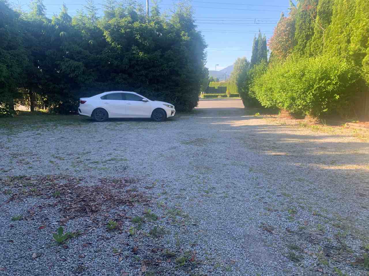 22964 Dewdney Trunk Road - Photo 2 of 26