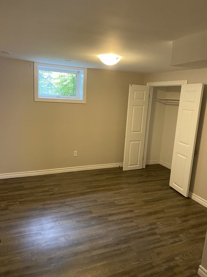 2 Bedroom Basement Apartment - Photo 3 of 8